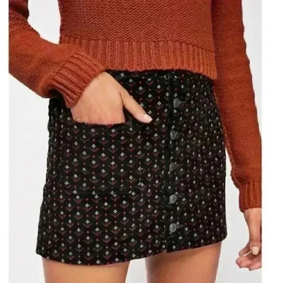 Free People Women's Black Printed Joanie Corduroy Skirt Size 29 - Picture 1 of 11